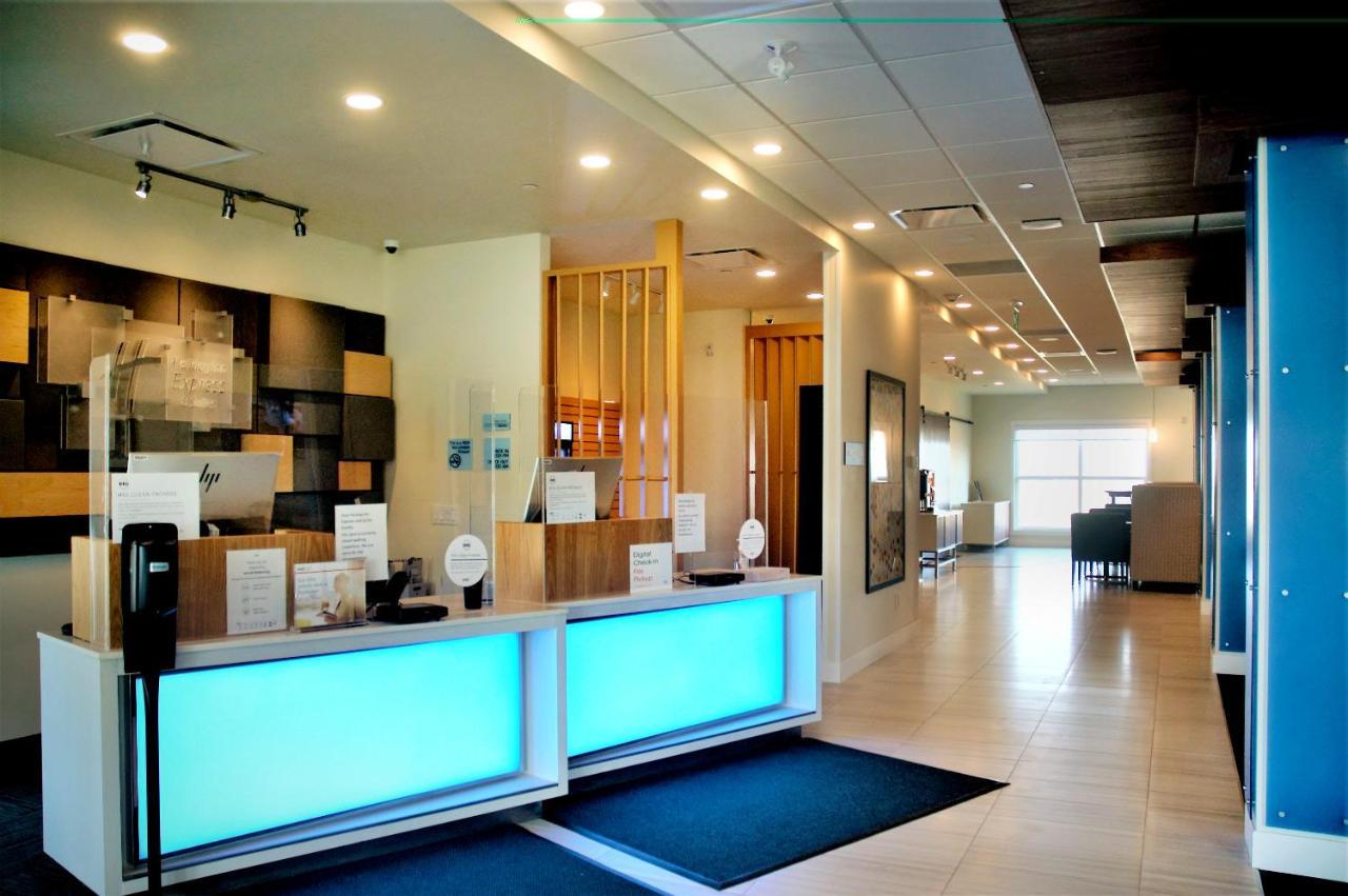 Holiday Inn Express & Suites - Edmonton Sw - Windermere By Ihg Exterior photo