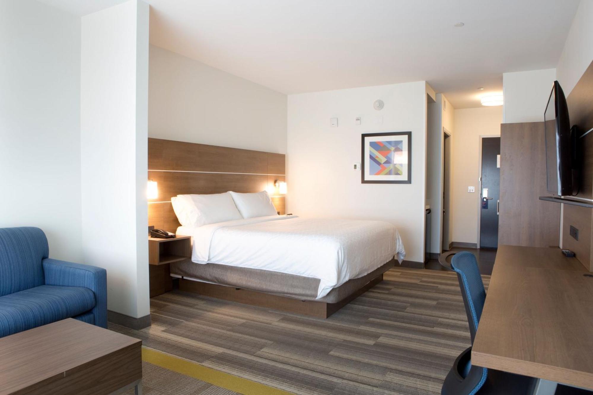 Holiday Inn Express & Suites - Edmonton Sw - Windermere By Ihg Exterior photo