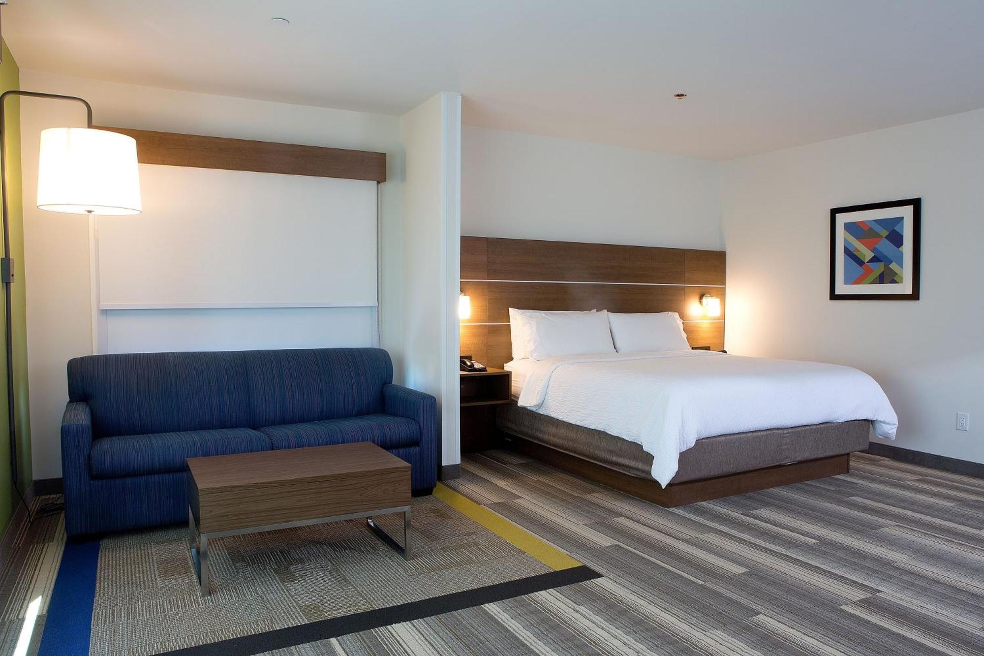 Holiday Inn Express & Suites - Edmonton Sw - Windermere By Ihg Exterior photo